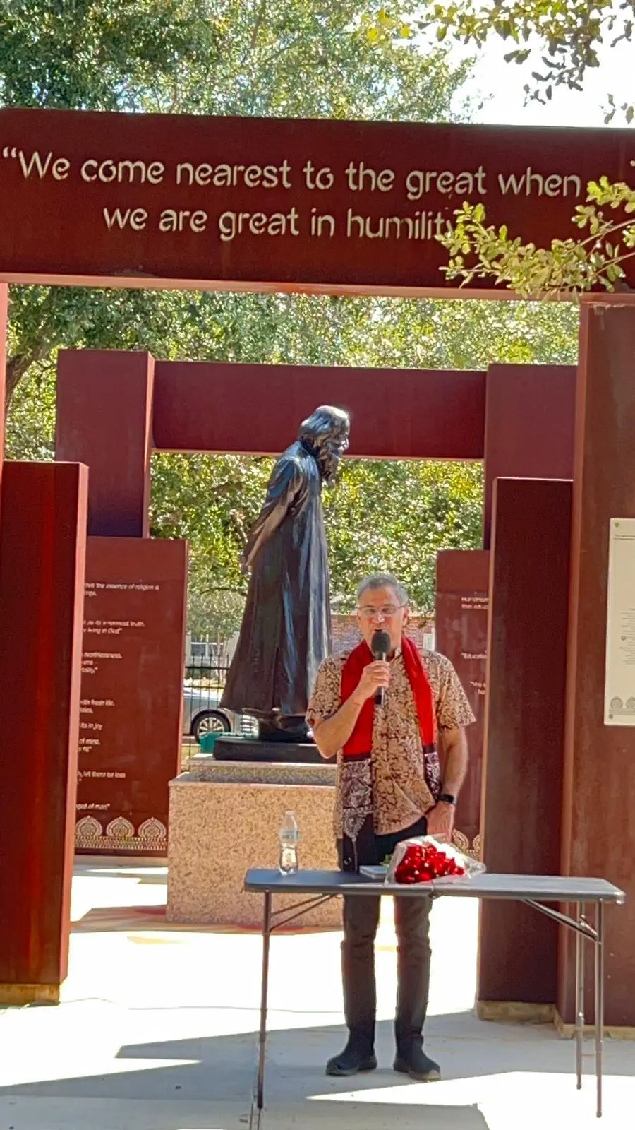 Guest addressing the audience â An Inspiring Conversation with Dr. Rabindra Chakraborty